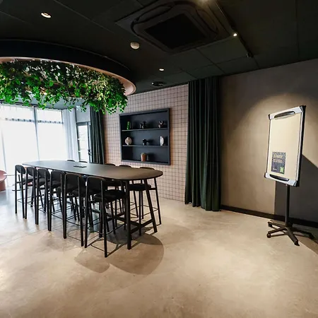 Ibis Styles Dijon Nord Valmy-3